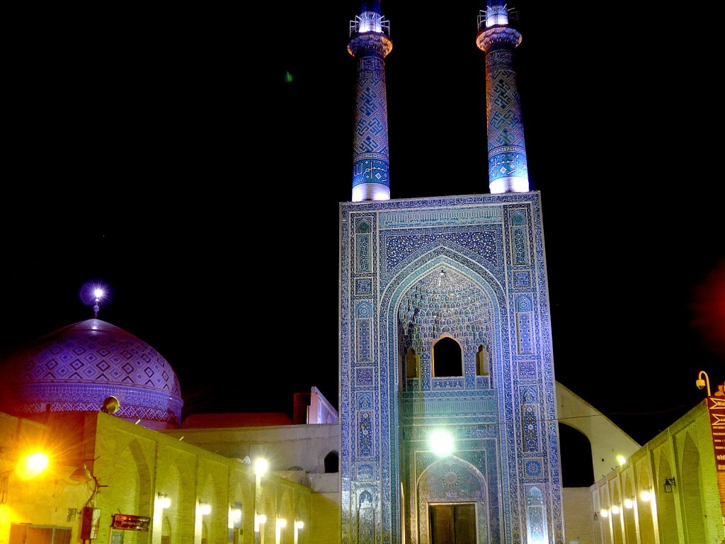 Jame Mosque in Yazd is a 12th c mosque still in use today (c) Joe Staiano, Meaningful Trip